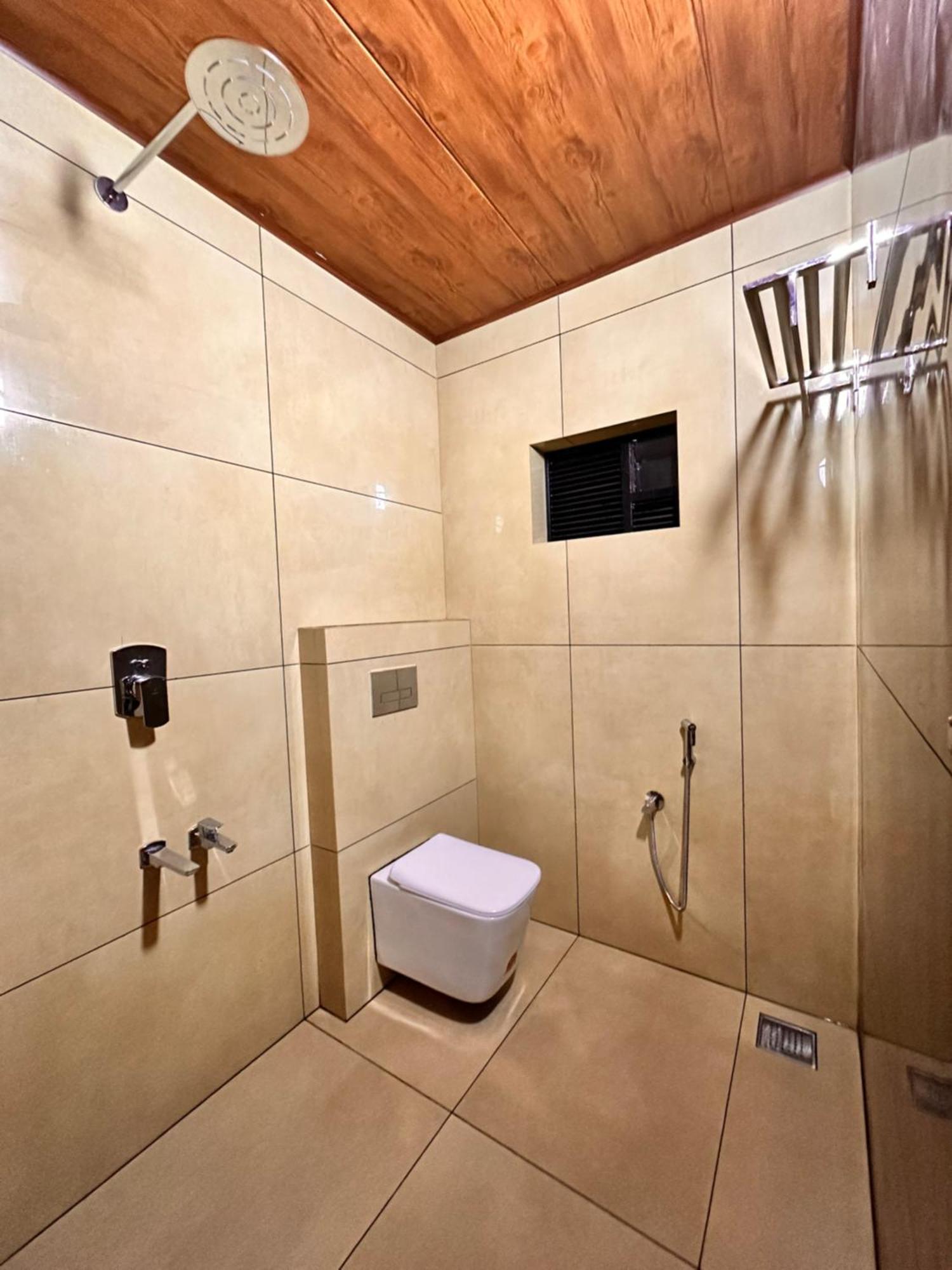 אוטי Hotel City Palace מראה חיצוני תמונה