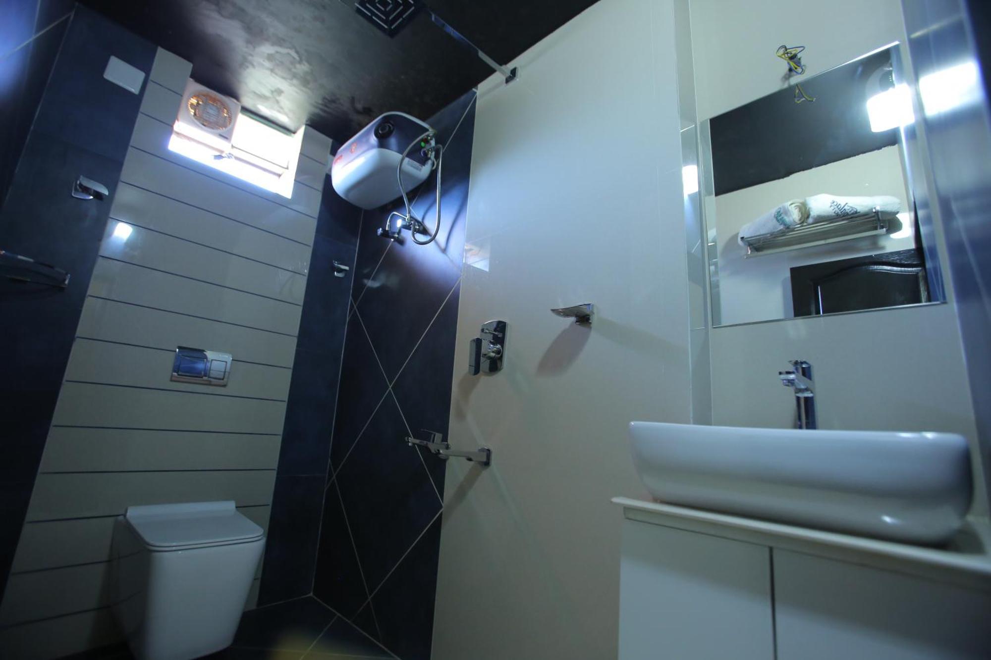 אוטי Hotel City Palace מראה חיצוני תמונה