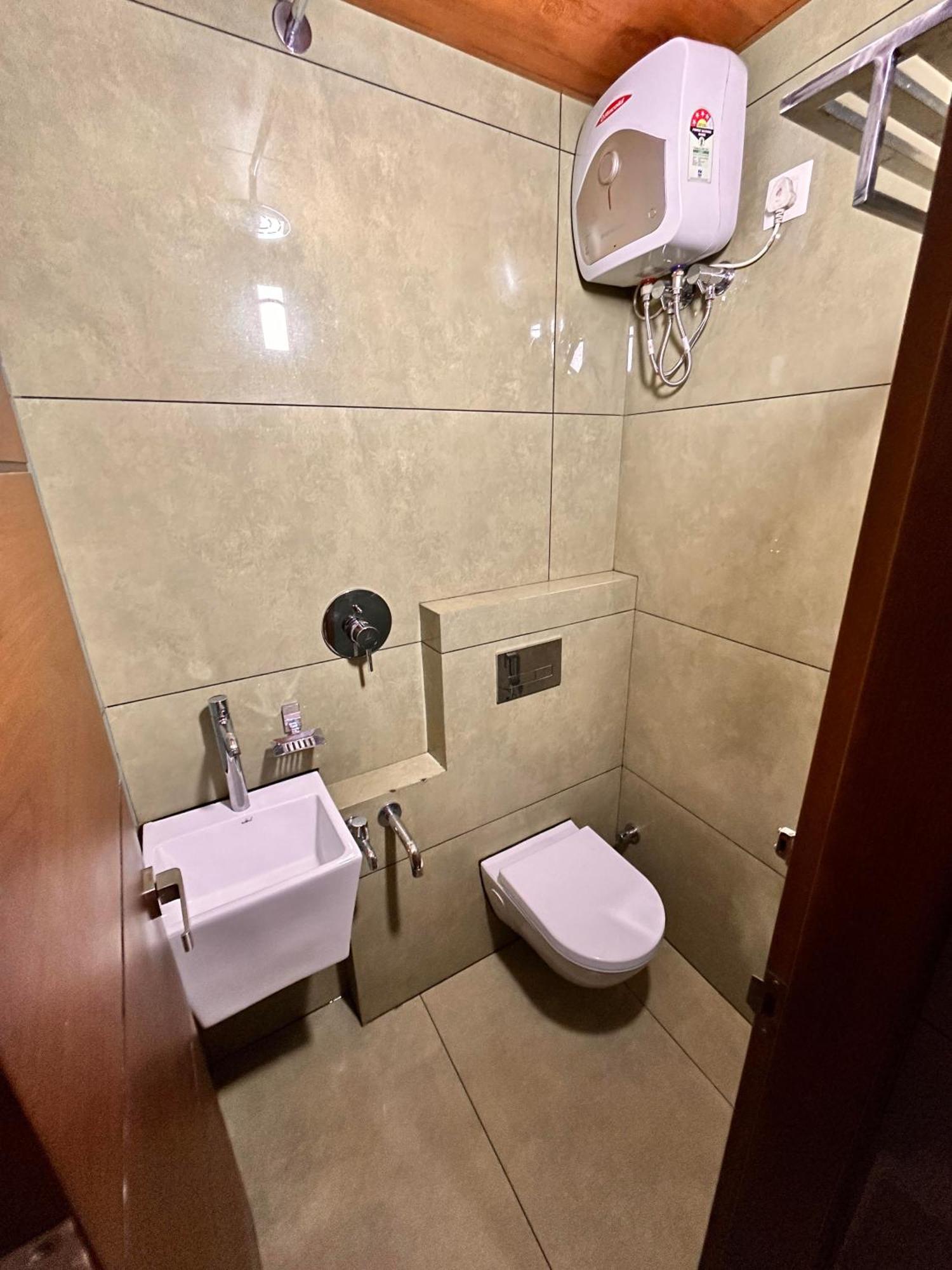 אוטי Hotel City Palace מראה חיצוני תמונה